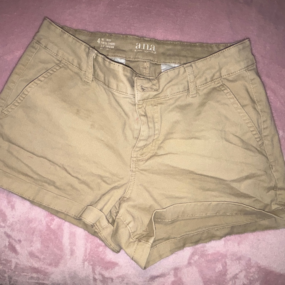 a.n.a Women's Beige Cargo Shorts